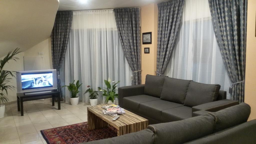 Arion Hotel Lutráki Kültér fotó