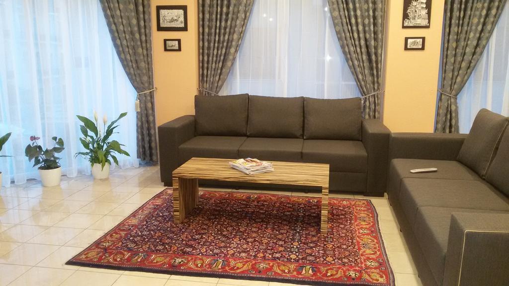 Arion Hotel Lutráki Kültér fotó